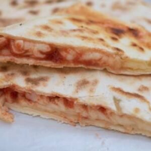 CRESCIONE RIPIENO DI POMODORO E MOZZARELLA 500g